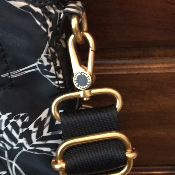 Marc Jacobs workwear black floral laptop bag - Picture 3 of 5